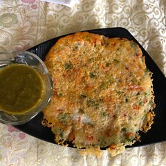 Suji vegetable uttapam A picture of Suji vegetable uttapam.