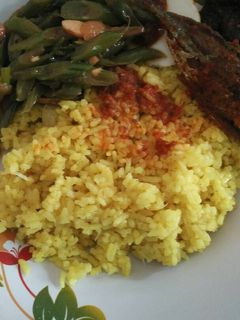 Foto resep Nasi Kuning Rice Cooker