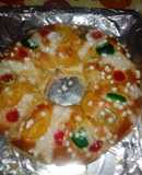 Roscón de reyes relleno de crema pastelera de almendras