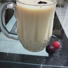 A picture of Mango shake.