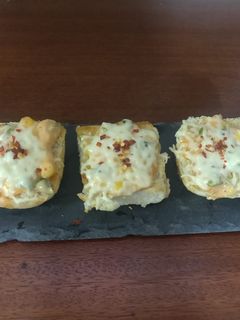 બુસેટા (Bruschetta Recipe In Gujarati) રેસીપી મુખ્ય ફોટો