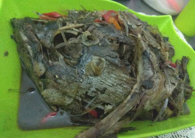 Cara bikin Oseng kepala tongkol pedas Cara bikin Oseng kepala tongkol pedas