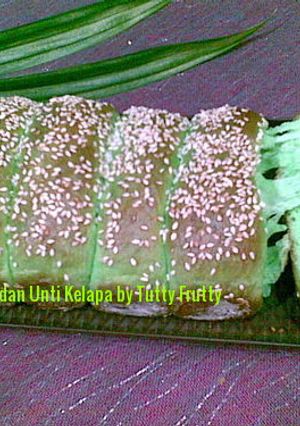 Foto resep Roti Sobek Pandan Unti Kelapa