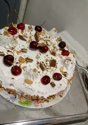 صورة لوصفة كيكة شوكولاته بالكرز🍰🍰🍰🍫🍫🍒🍒🍒🍒