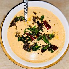 A picture of Peanut chutney.