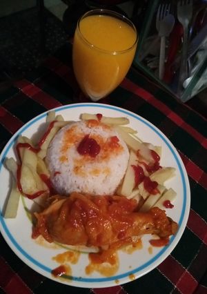 Una foto de Pollo Sudado Caserito