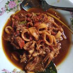 รูปของ Cumi pedas manis (enak)