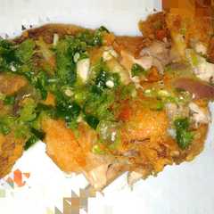 A picture of Ayam geprek crispy cabe hijau.