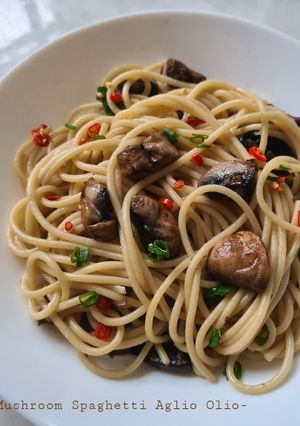A picture of Mushroom Spaghetti Aglio Olio.
