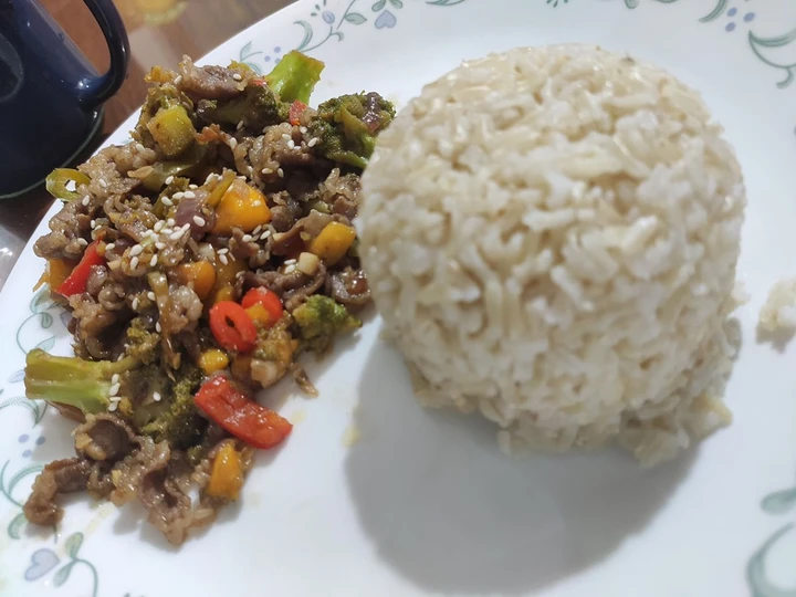 Easy Steps to Prepare Mango beef brocolli the So Delicious Really delicious