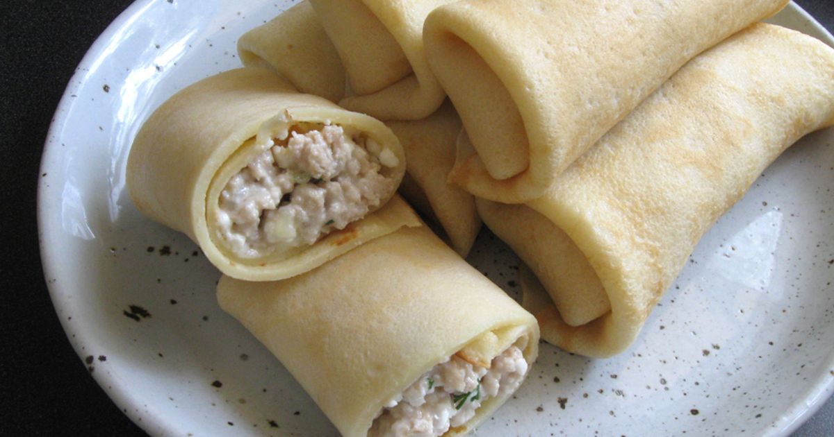 ‘Mlyntsi’ Ukrainian Thin Pancakes With Chicken Filling Recipe by Hiroko ...