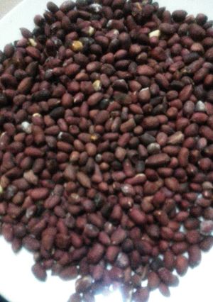 A picture of Roasted groundnuts.