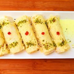 A picture of Malai roll.