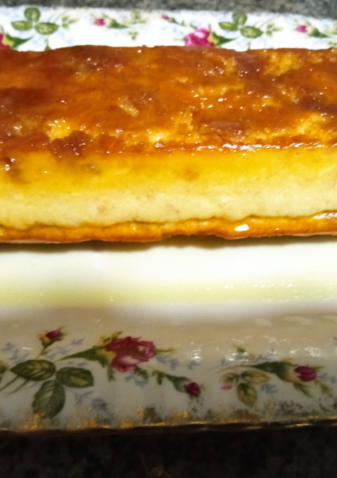 Una foto de Pudin de pan y limón