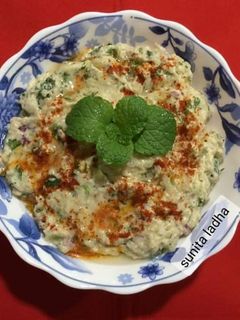 बाबा गानुश डिप (Baba Ganoush Recipe in Hindi) रेसिपी मुख्य फोटो