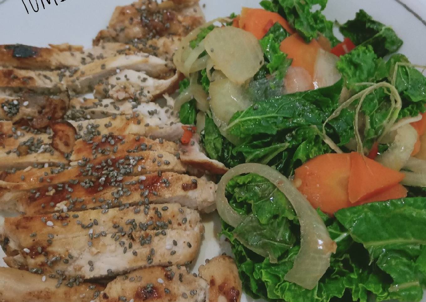 Ayam panggang dan tumis kale
