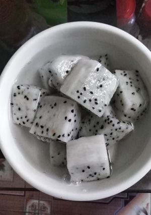 Hình của món Chè thanh long.