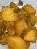 Patatas guisadas con carne de cerdo en olla express