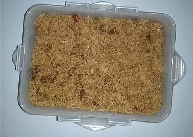 Ini dia! Bagaimana cara memasak 1. Serundeng Daging Sapi  sesuai selera