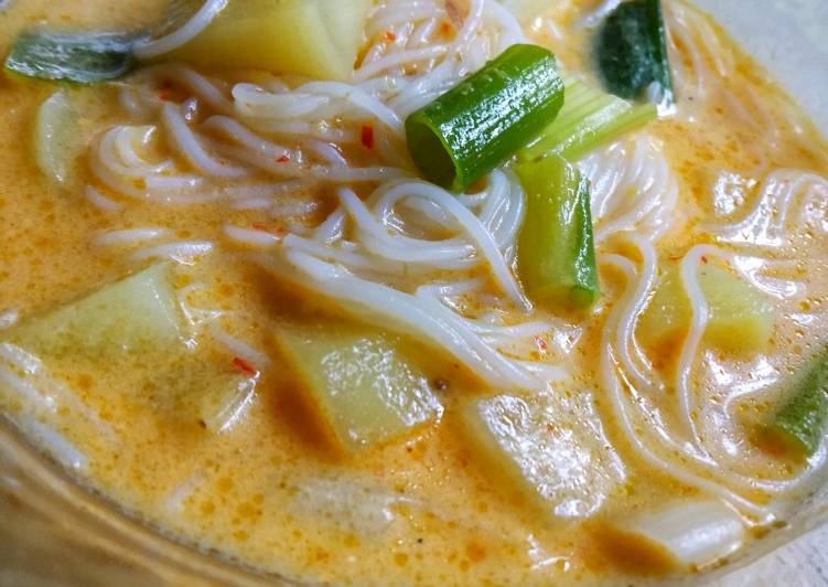 Langkah Mudah untuk Membuat Sayur Penganten Khas Betawi (Sayur Kentang) Anti Gagal