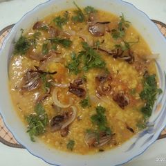 A picture of Moong Dal with Spicy Onion.