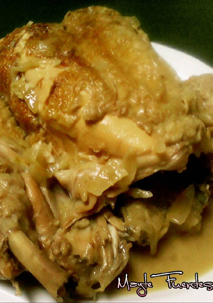 Una foto de Pollo a la olla