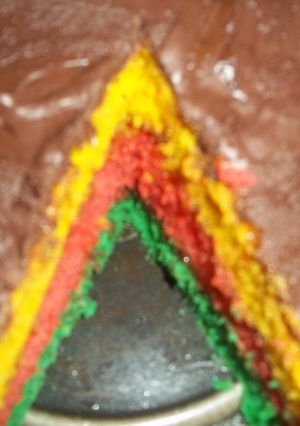 Una foto de Torta casera tricolor