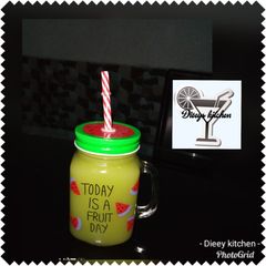 A picture of Cucumber and pineapple drink.