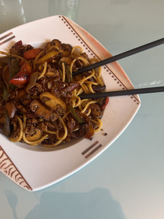 Una foto de “Tallarines” con verduras