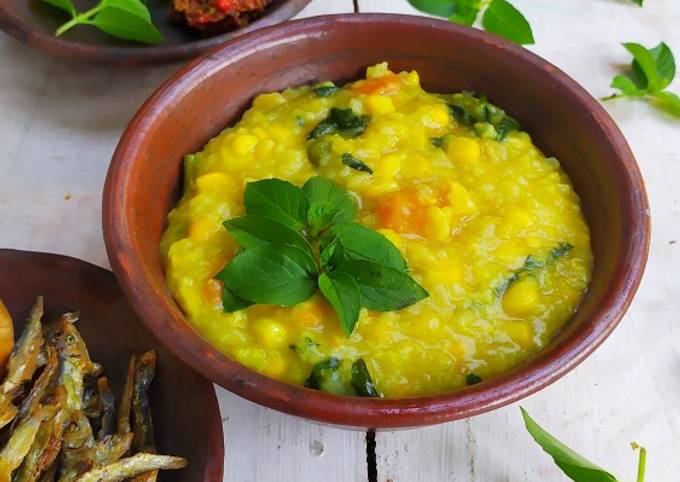 Bagaimana Menyiapkan Bubur tinutuan khas manado Anti Gagal