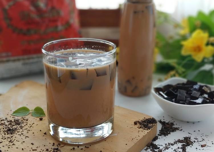 Cara Gampang Membuat Thai Tea Homemade, Lezat Sekali