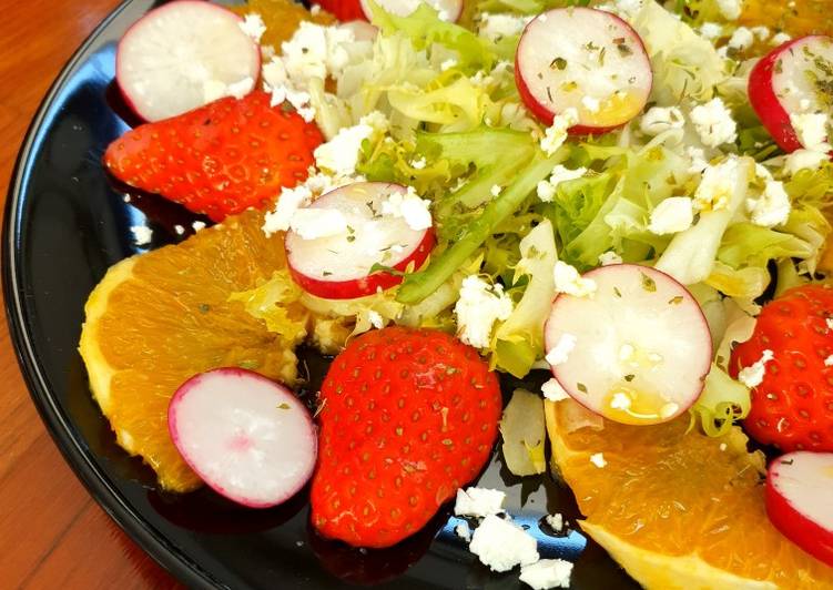 Ensalada de fresas y naranja