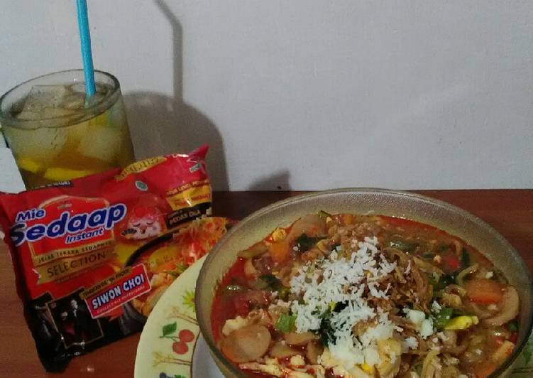 Mie Sedaap &quot;Siwon Choi&quot; Korean Spicy Soup