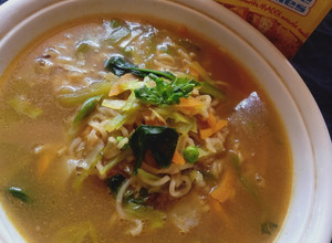 A picture of Maggi Veggies Soup.