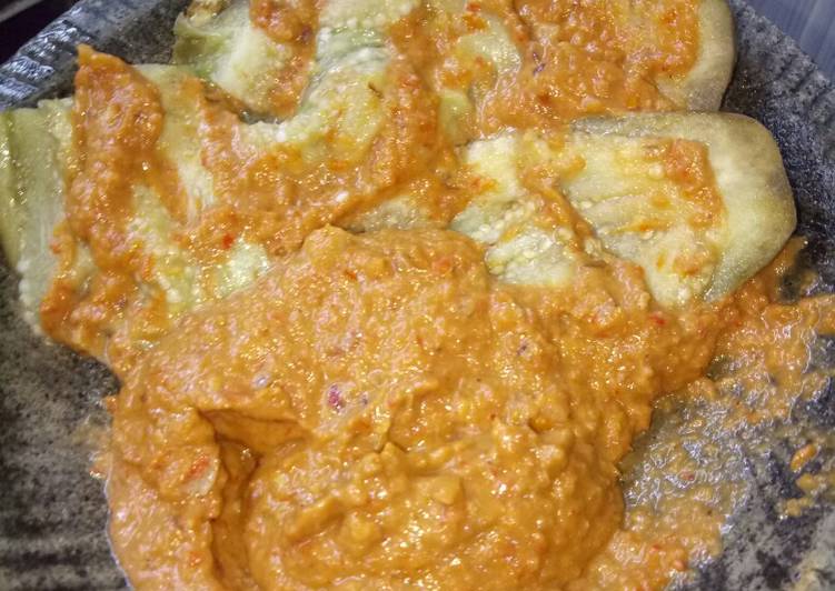 Bahan Cobek terong sambal terasi…😋😋😋 | Langkah Membuat Cobek terong sambal terasi…😋😋😋 Yang Lezat