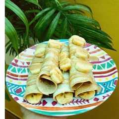 Una foto de Crepes de avena con plátano y crema de cacahuete