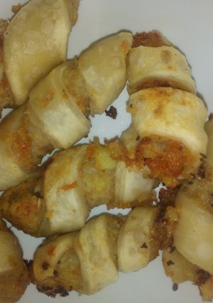 A picture of Irish curl rolls.