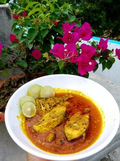 সর্ষে ইলিশ (Sorshe Ilish recipe in bengali) রেসিপির প্রধান ছবি