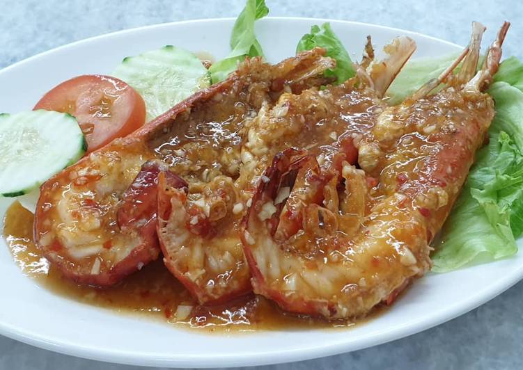 Recipe: Delicious Garlic Sauce Prawn 蒜辣虾