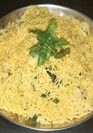 સેવ ખમણી(Sev Khamani Recipe in Gujarati) રેસીપી મુખ્ય ફોટો