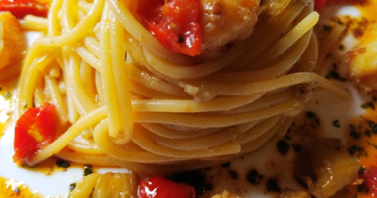 Ricetta Spaghetti con Melanzane Gamberi Pomodorini e Bisque di