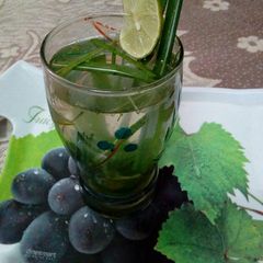 A picture of Lemon grass and lemon drink.