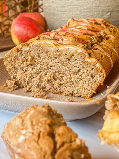 Una foto de Bizcocho de manzana especiado sin gluten ni lácteos