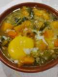 Sopa de verduras con huevo