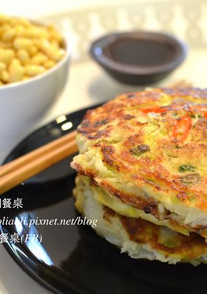 黃豆全部打做的黃豆煎餅，콩부침개 的食譜成品照片