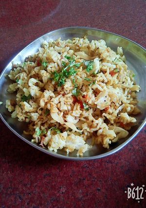 A picture of Yummy two mins Maggi rice.