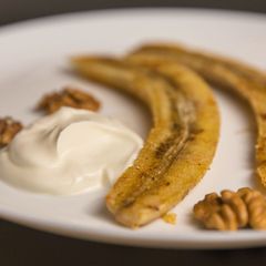 A picture of Honey baked bananas.