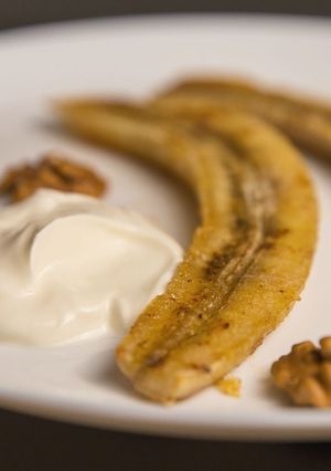 A picture of Honey baked bananas.