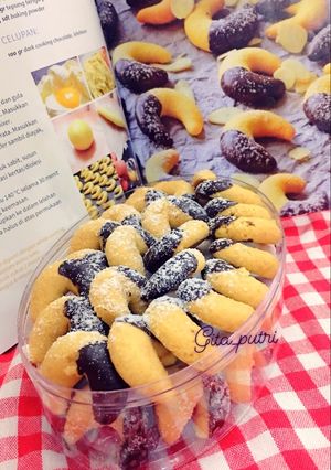Foto resep Almond Crescent