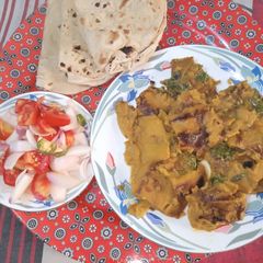 A picture of Besan ke ulte palte.